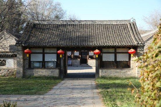 最美铁路・沈白高铁｜高铁绕山来，青砖映史开