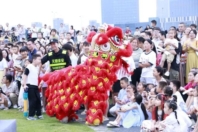 走！“趣”成都｜文创季、光影秀、啤酒节……超多嘉年华带你嗨翻“双节”长假