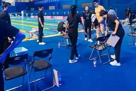 孙杨复出首秀！小组第一，挺进决赛！图片