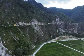 在洛惠渠滋养的这片土地上图片