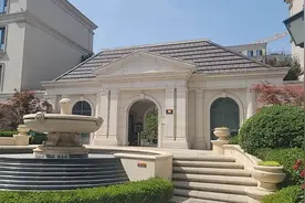 融创西安遭遇“小麻烦”：业主维权仓储间交付图片