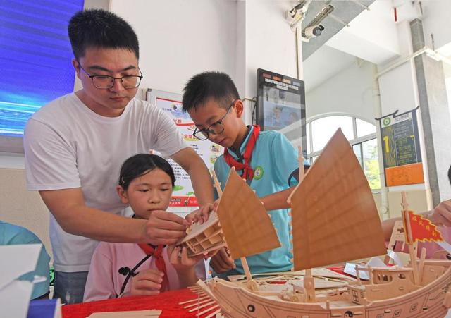 泉港区启动2025年全国科普月暨泉州市“启梦者”基层科普巡展活动