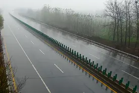 因雨、雪，河南多条高速路段采取管制措施图片