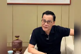 李国庆点破带货一哥大战：辛巴小杨哥抢道德制高点，200块拉一个客户，一个亿值图片