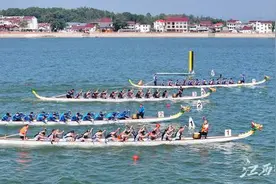 江西省第七届全民健身运动会龙舟比赛在万安县激情开赛图片