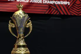 率先拿到110分才是胜者，今年的羽毛球世青赛混合团体赛这样玩图片