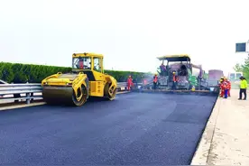 烟台境内的威青高速水泥路面将进行“白改黑”改造图片