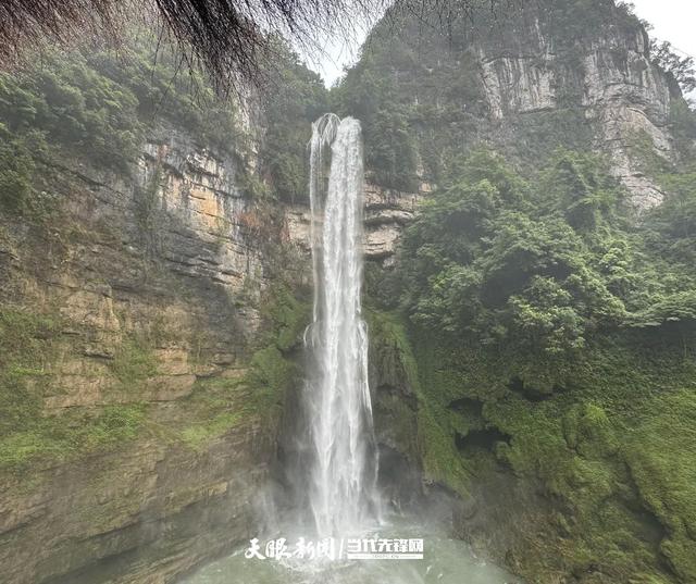 贵州喀斯特能这么玩？悬崖、溶洞、瀑布皆可“啡”