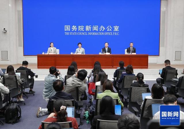 全国基本养老保险参保人数达10.72亿