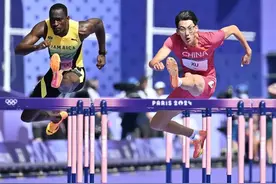 中国“眼镜飞人”晋级！他是刘翔的师弟图片