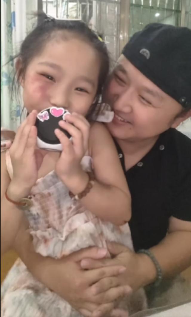 爆了！百元级聊天机器人被全网求同款，因“临终”前安慰小主人走红，女孩爸爸：店铺已关闭，研发方：意想不到