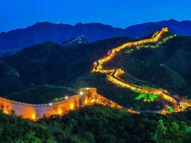 北京号最精彩｜看世界机器人大会“钢铁选手”集体出道