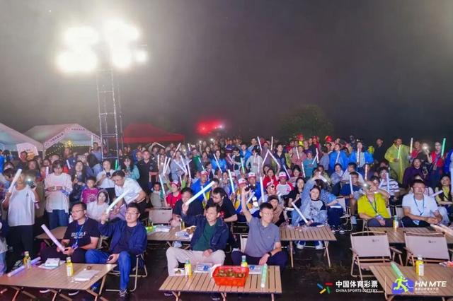 徒步大会与星空音乐会点亮湘西洛塔，八百行者“向野而行”