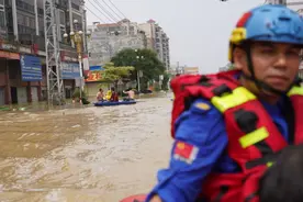 广东北江或遭近百年一遇洪水，浛洸镇转移受灾群众图片