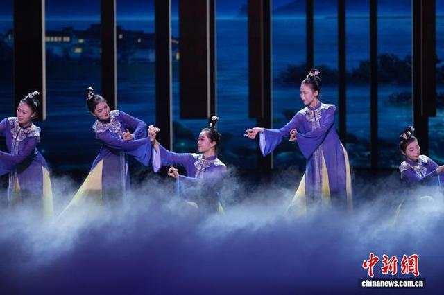 第十五届安徽国际文化旅游节开幕 五大文化同台演绎