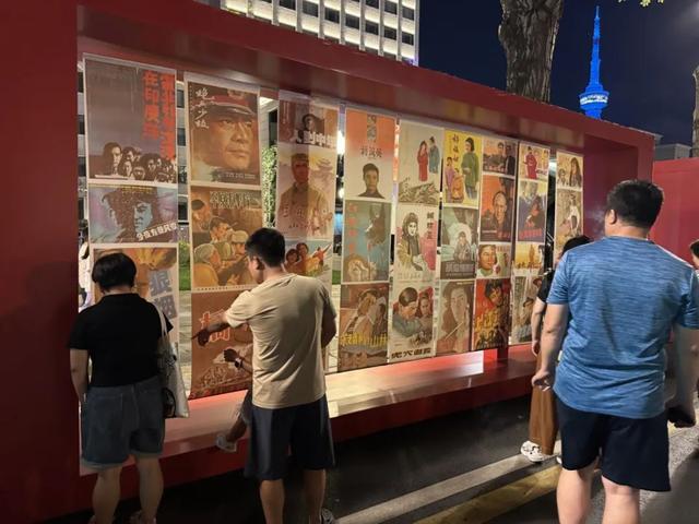 持续火爆！新民大街的创意玩法太多了！