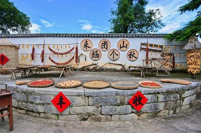 《冷资源如何撑起“热生意”？》 央视聚焦红河建水旅居