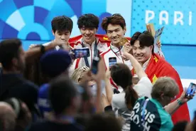 “冠军是我们了，不满意的应该是别人”图片