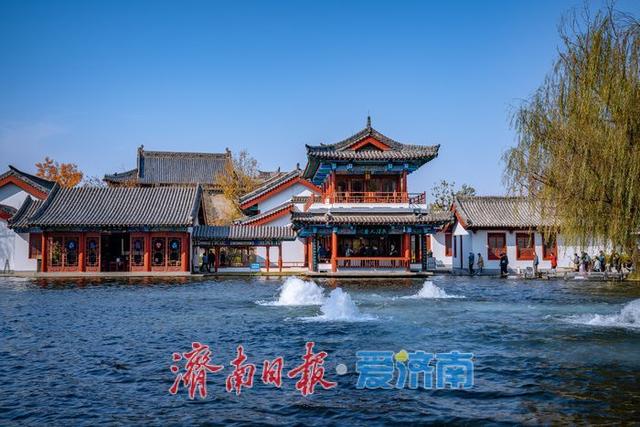 济南泉景再添彩！墨泉、梅花泉、漱玉泉争相喷涌，市民赏泉络绎不绝