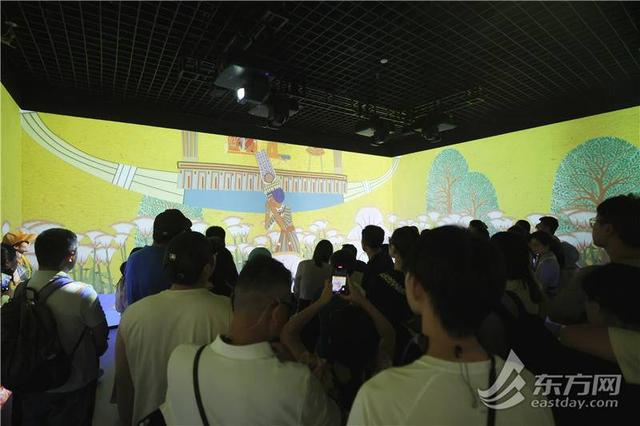 直击上博“168小时嘉年华”首日！夜场票已全部售罄 | 组图