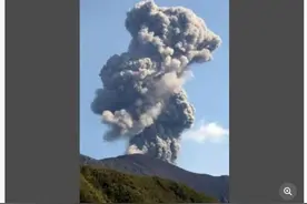 突发！日本火山喷发图片