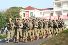 5个小时，6项课目，20公里战斗体能！图片