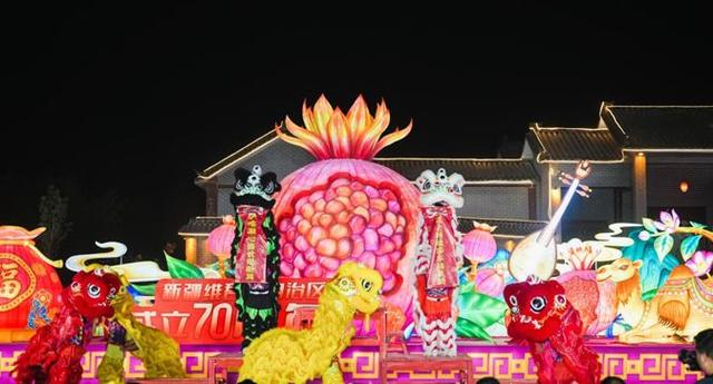 文化润疆，润在心田：“昆仑乐都·美韵莎车”动漫美食周打造沪喀协作新样板
