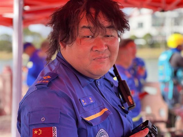 蓝天救援队队员郭竞心脏骤停离世