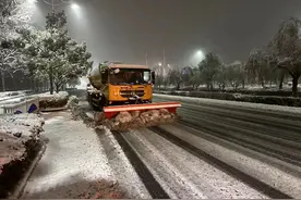 安徽郎溪：多部门合力战风雪保畅通图片