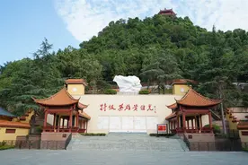 黄继光侄子点赞《湖北省英雄烈士保护条例》：不能让英雄在战争年代流血，又在和平年代流泪图片