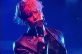王嘉尔想35岁退居幕后 就算过程很痛苦都没关系图片