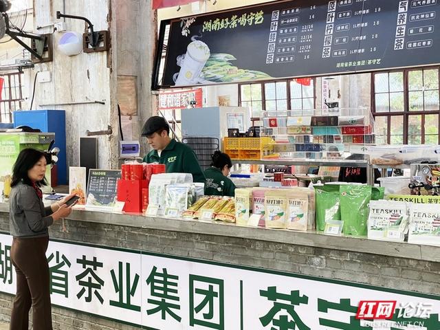 机油未冷，茶烟正起：在曙光茶厂与历史共饮