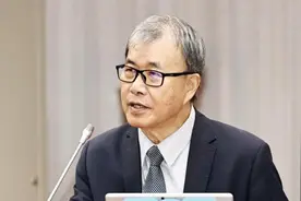 台高中发放“服勤同意书”引疑虑，台教育部门喊停，岛内网友讽：经费太多就乱搞图片