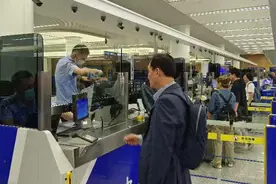 成都航空口岸出入境量已超去年全年 外国人入出境较去年同期增长397%图片