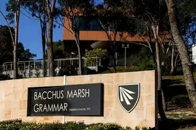 AI生成的女学生裸照在澳高中传播：警方尚在调查，嫌犯或将遭刑罚图片