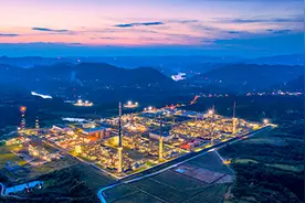 “百亿”气田炼成记图片