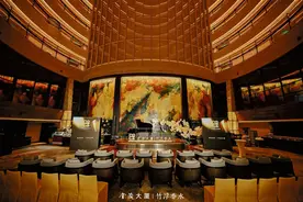 解码金茂大厦26年“逆生长”：从空间运营到情感连接图片
