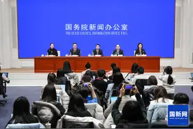 第五次全国经济普查晒家底：从事二三产业法人单位增长超五成图片