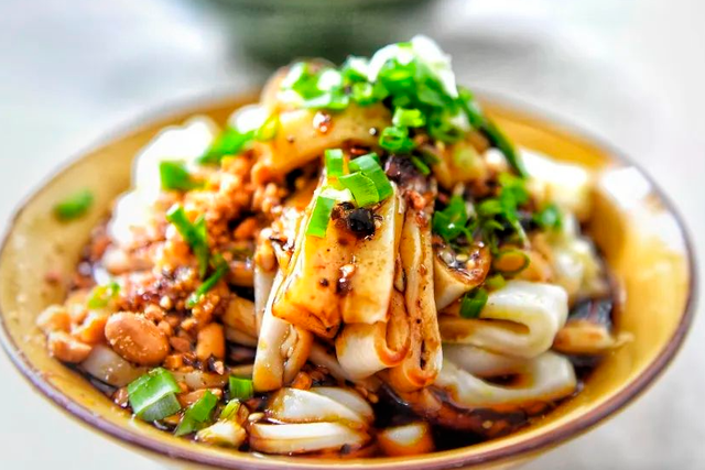 跟着川超游绵阳 | 回阿广：绿茵会知己，诗酒敬相逢！