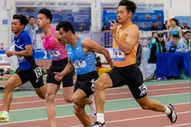 室内田径全锦赛上演赛季首秀并夺冠，谢震业有话对年轻选手说图片