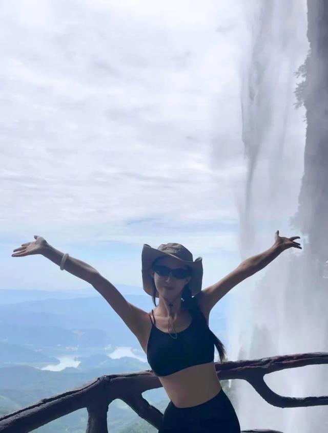 上头了！21℃的瓦屋山后劲真大！