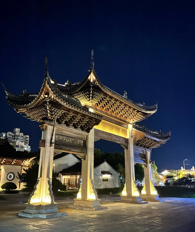 白天拍古风、晚上逛夜集市！这条老街带你穿越千年~