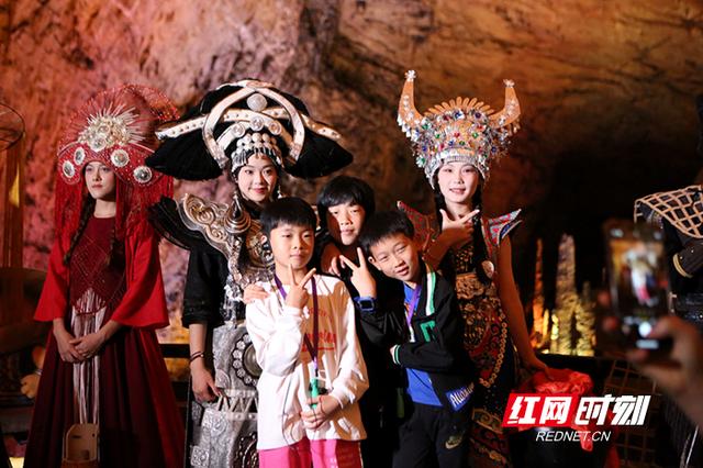 国庆游张家界|黄龙洞景区：综艺潮玩欢乐多