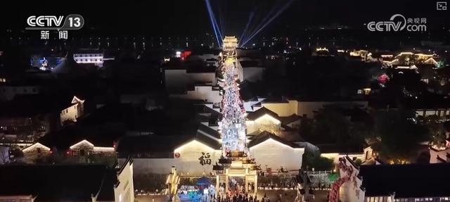 “文旅+非遗+科技+电影+生态”吸引游客纷至沓来 特色资源激活火热消费新场景