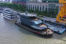 上海黄浦江上形态各异的船舶 都有些什么用途？图片