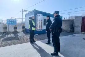 北京五环路“网红”摄影地，新增专人值守防止火车摄影迷进入铁路图片