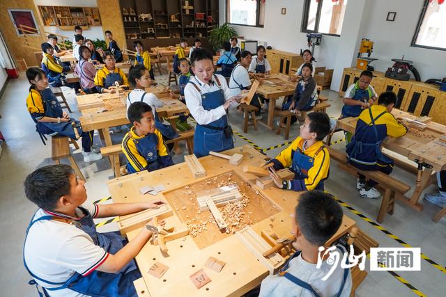 牢记嘱托 感恩奋进｜打卡新“两路”