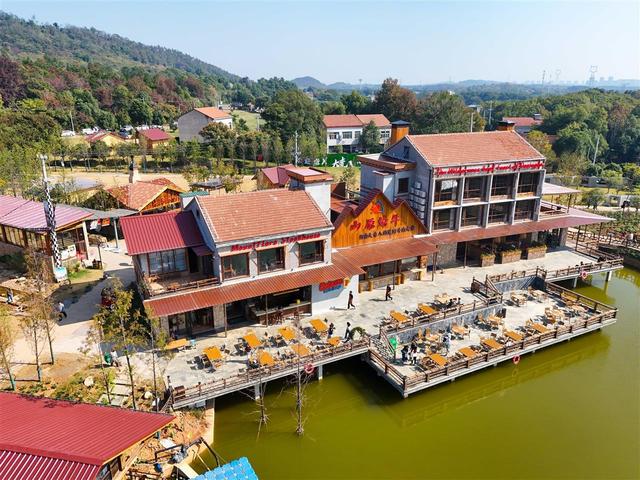 城事匠心 美好同行｜户外运动从这里出发，江夏一自然村湾变身“快乐老家”