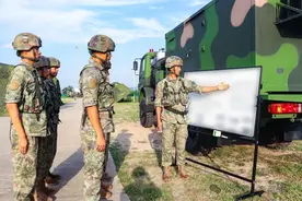 今天，向军营“兵教师”致敬！图片