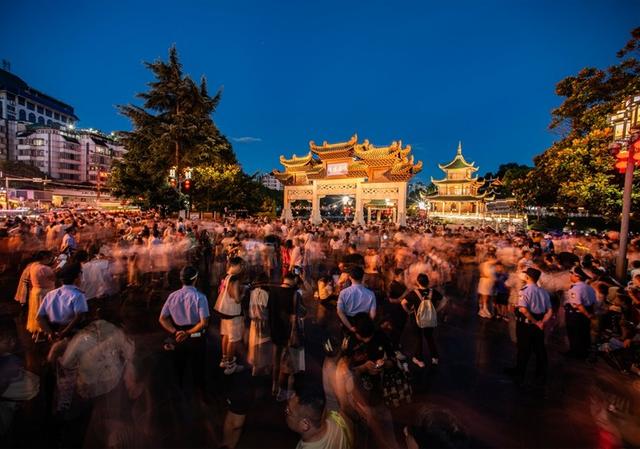 贵州：全力保障广大游客安全畅游多彩贵州